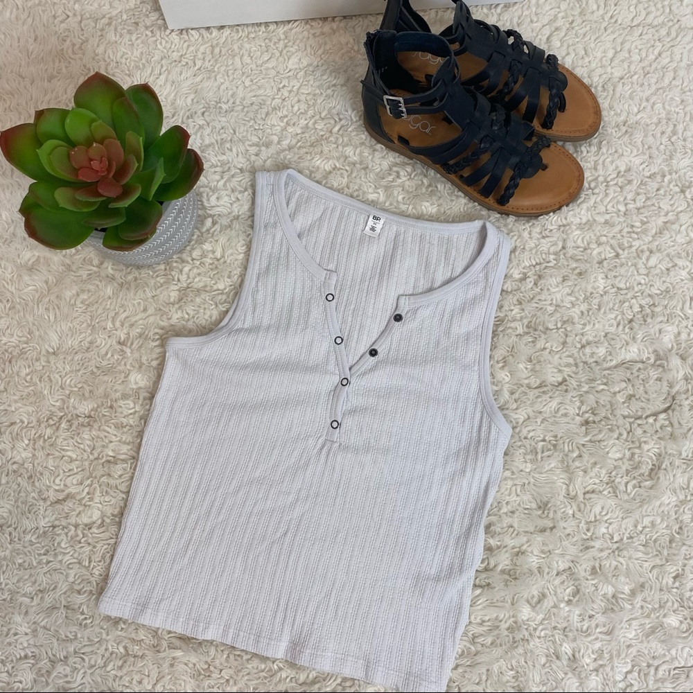 NWT BP Gray Fog Textured Henley Crop Tank